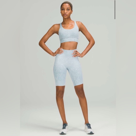 Lululemon Biker shorts Fast and Free Blue with pockets size 6 10" inseam running - Picture 1 of 6